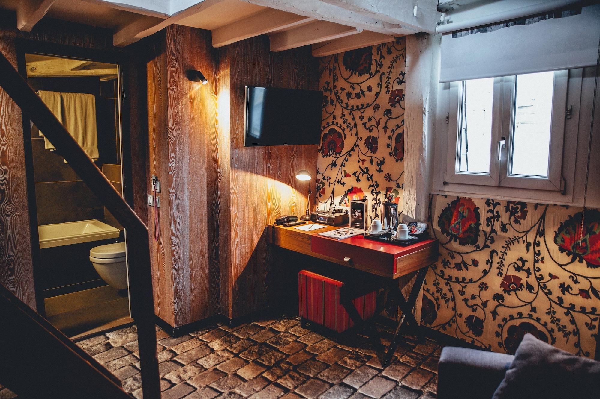 Hotel Le Notre Dame Saint Michel Paris Luaran gambar